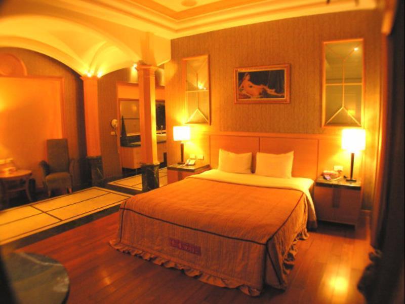 ChangSing Business Motel Tainan Bagian luar foto