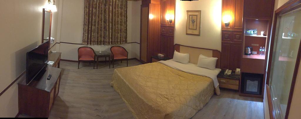 ChangSing Business Motel Tainan Bagian luar foto